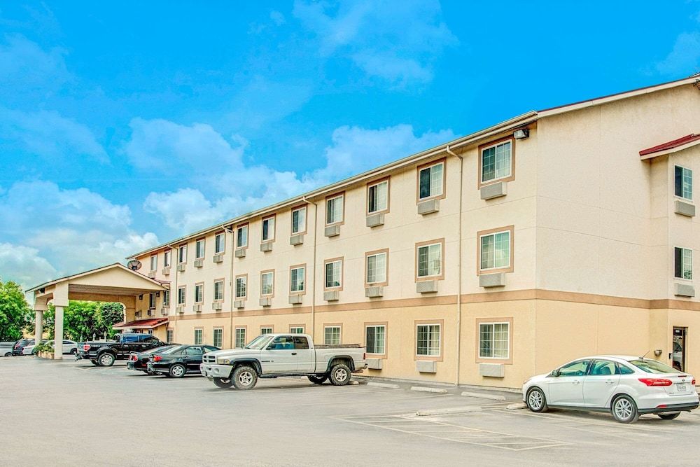 Super 8 by Wyndham San Antonio/Fiesta 2 estrellas en San Antonio