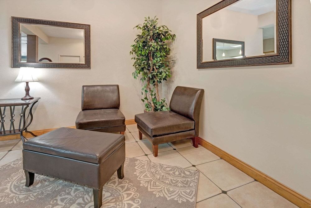 Super 8 by Wyndham Indianapolis South 2