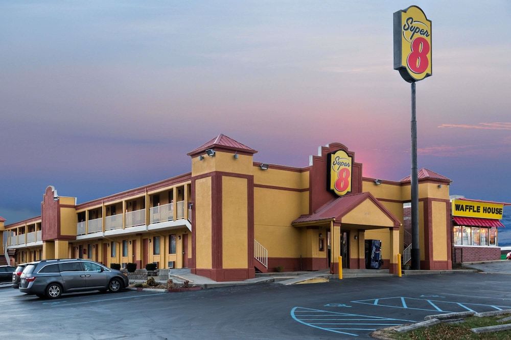 Super 8 by Wyndham Indianapolis/Southport Rd 2 estrellas en Indianápolis