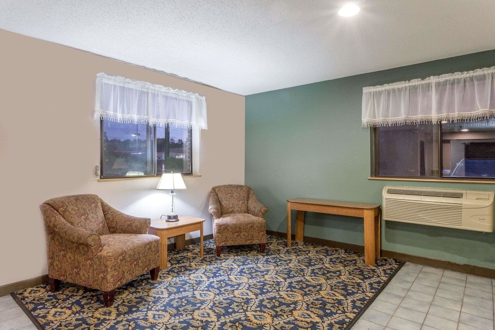 Super 8 by Wyndham Richmond Midlothian Turnpike 3