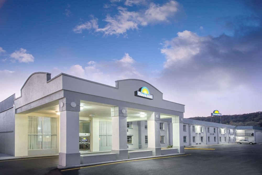 Days Inn by Wyndham Roanoke Near I-81 2 estrelas em Roanoke
