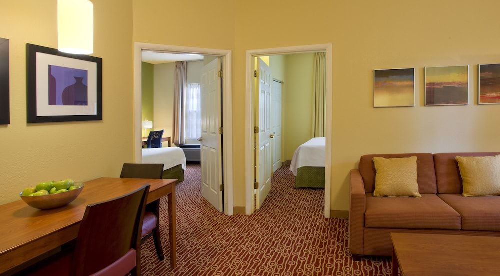 Hawthorn Extended Stay by Wyndham Cincinnati NE/Mason 2