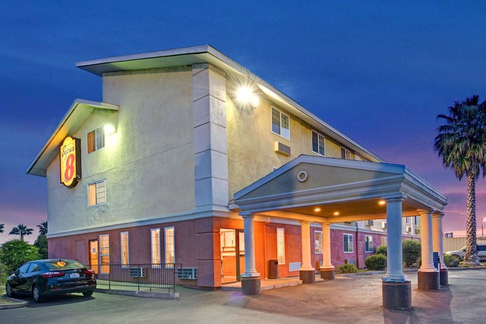 Super 8 by Wyndham Sacramento/Florin Rd 1