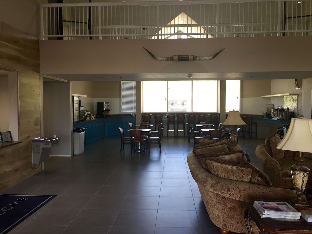 Country Inn & Suites by Radisson, Fort Worth West l-30 NAS JRB 3
