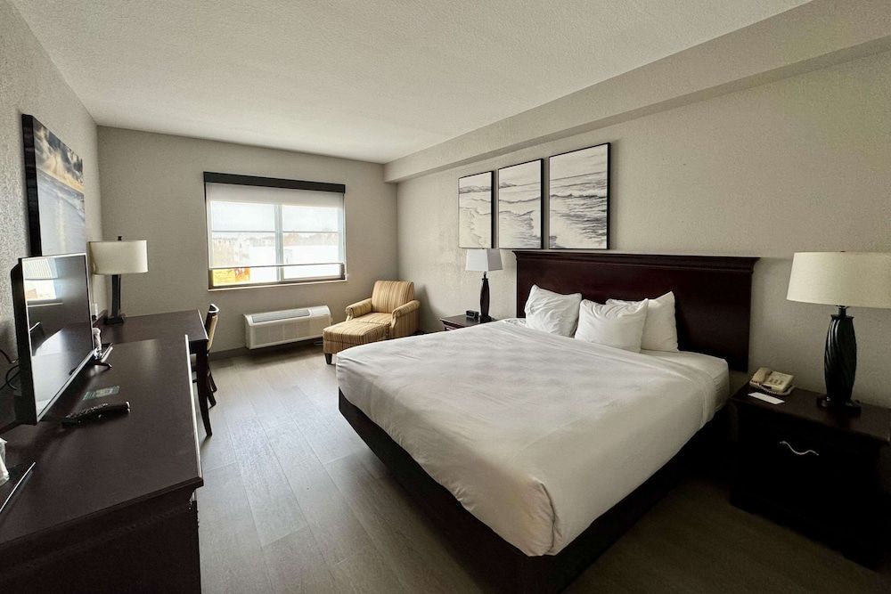 Country Inn & Suites by Radisson, Port Charlotte 2