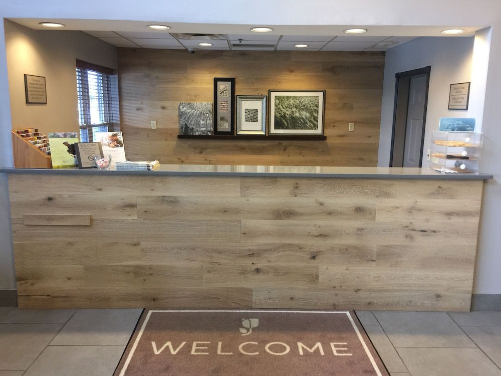 Country Inn & Suites by Radisson, Louisville East, KY 3
