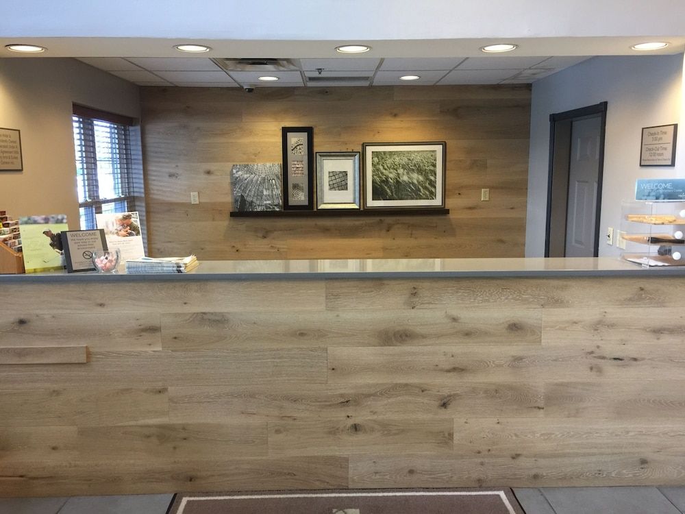 Country Inn & Suites by Radisson, Louisville East, KY 2