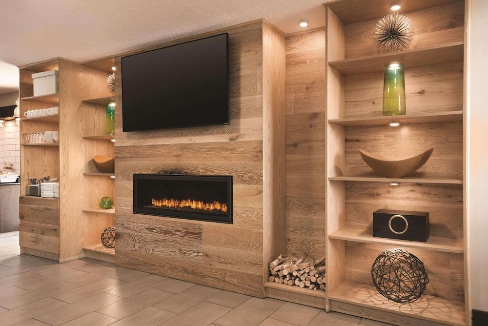 Country Inn & Suites by Radisson Indianapolis East 3