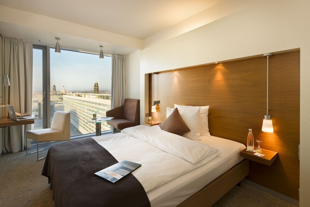 Pullman Dresden Newa 3