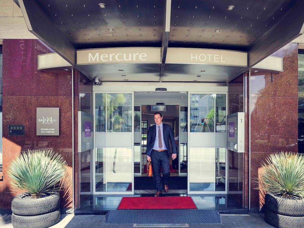 Mercure Hotel Duesseldorf City Center 1