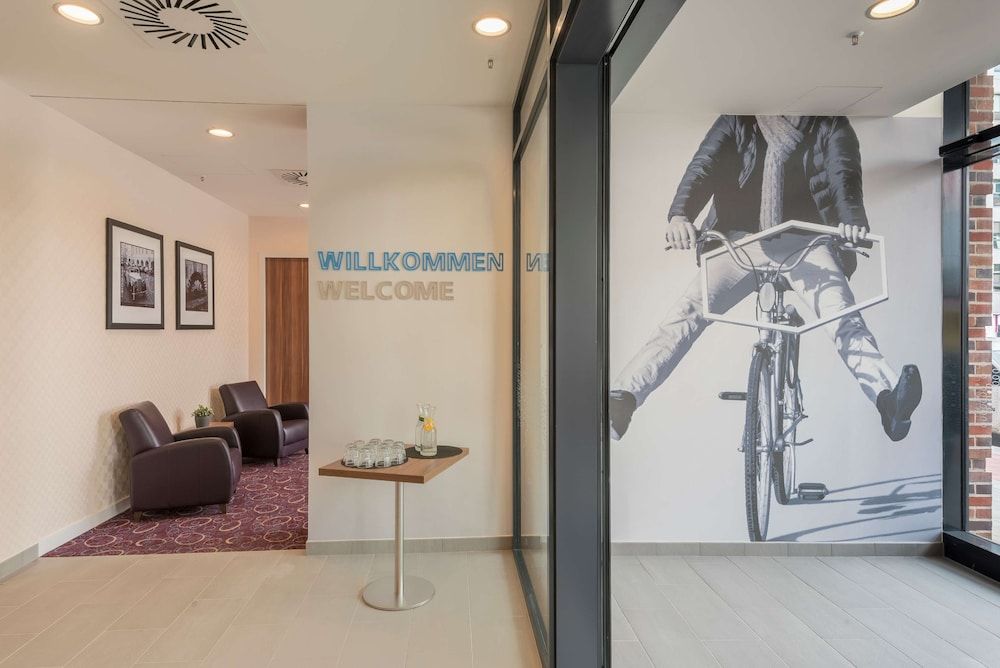 Hampton by Hilton Hamburg City Centre 2