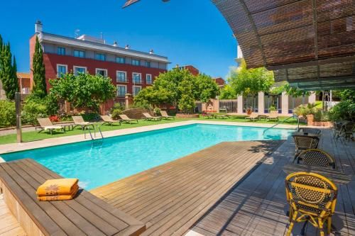 Apartaments Suites Sant Jordi 3