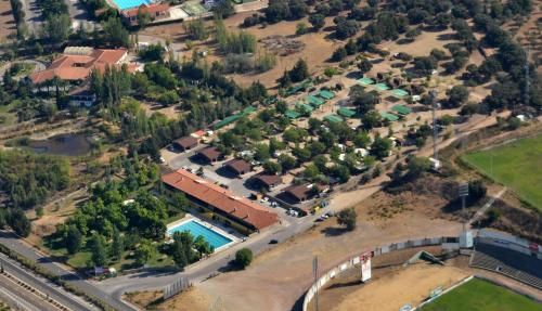 Hostal - Bungalows Camping Cáceres 3