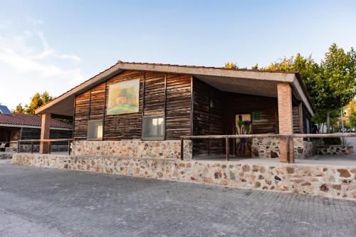 Hostal - Bungalows Camping Cáceres 2 estrelas em Cáceres