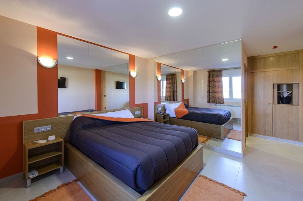 Motel Cancún Avilés 2