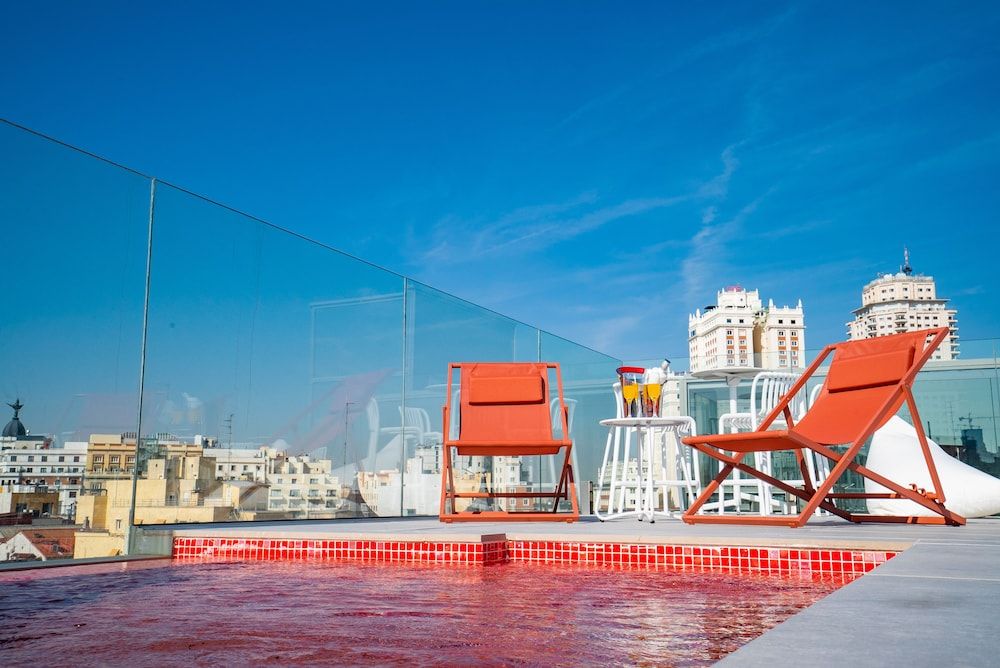 Akeah Hotel Gran Via 1