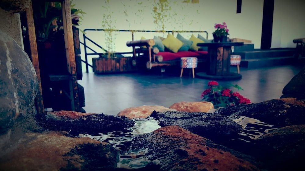 Posada de las Cuevas 3