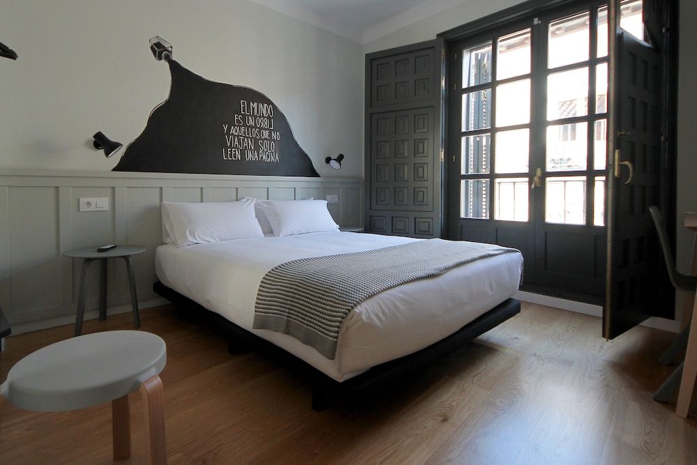 Complutum Hostel 3