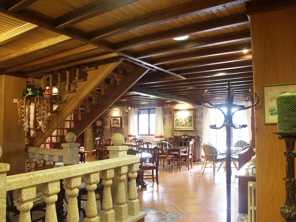 Rusticae Casa Antiga do Monte 2