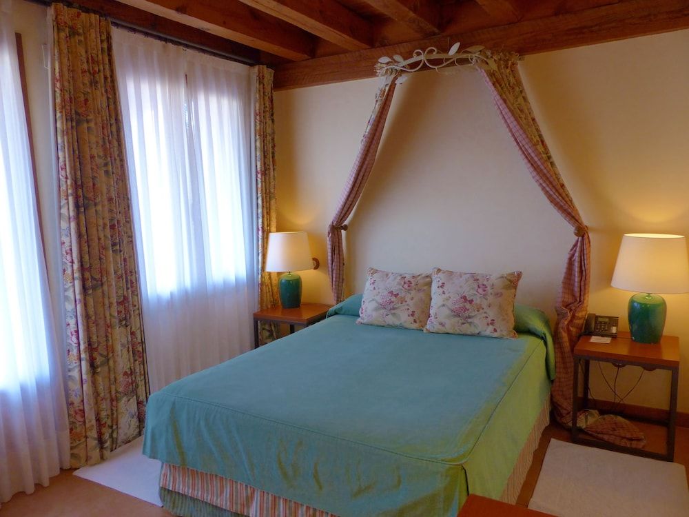 Hostería del Arco 1