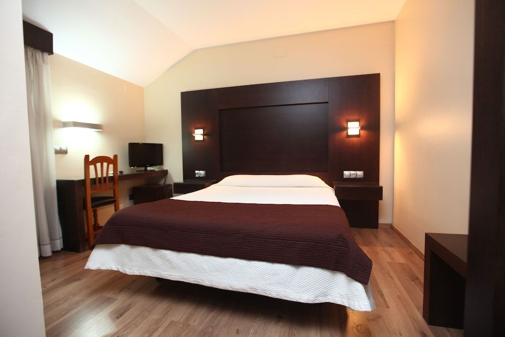 Hotel Anabel Baza 2 estrelas em Baza