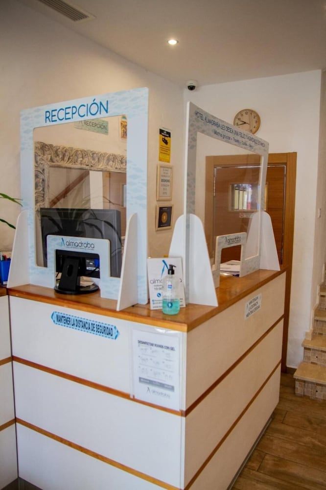 Hotel Almadraba 3