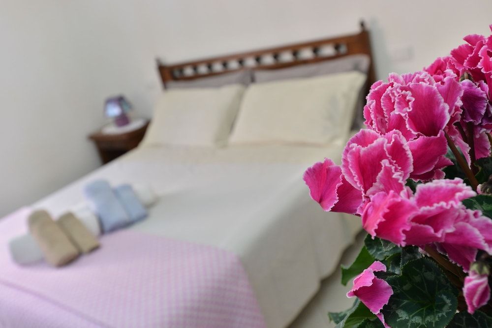 IzzHome Regina Margherita 1