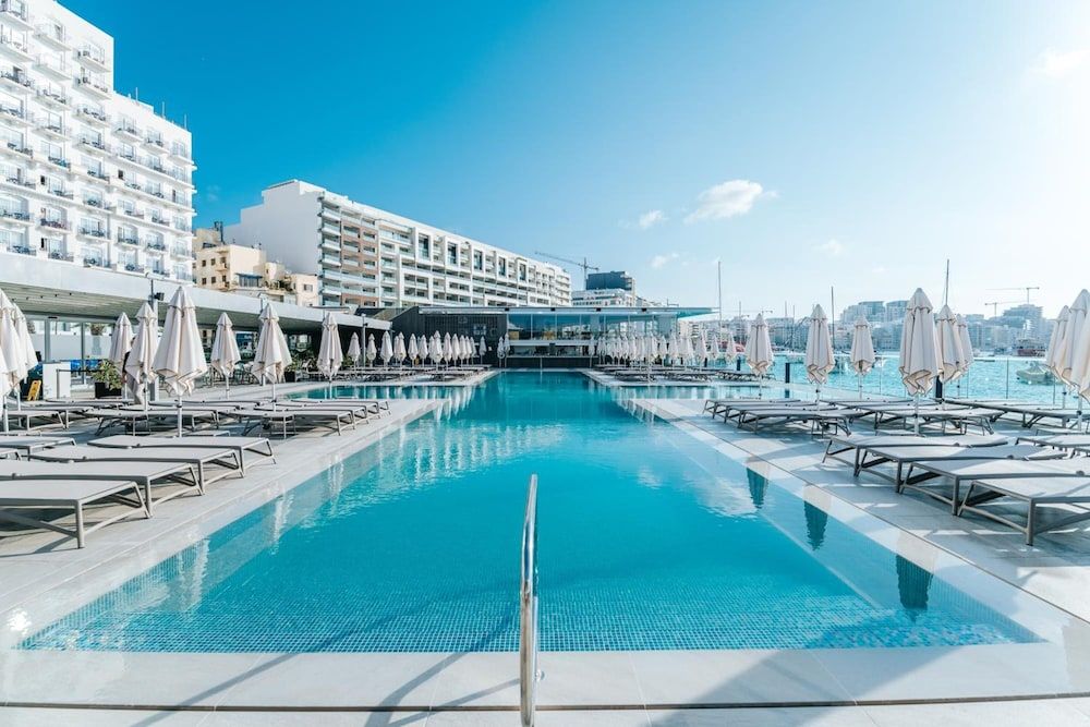 Urban Rooms 3 estrelas em Il-Gżira