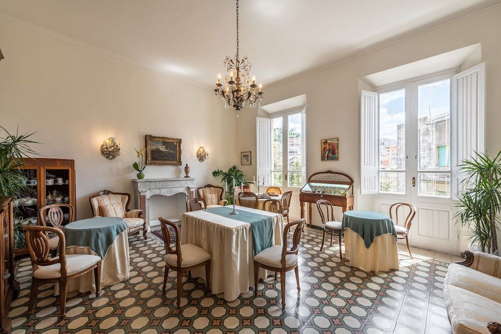 Palazzo Santa Caterina 1