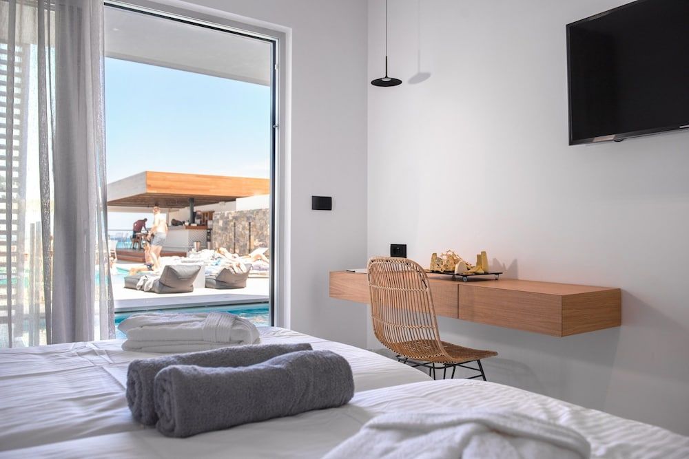 Enorme Ammos Beach 3