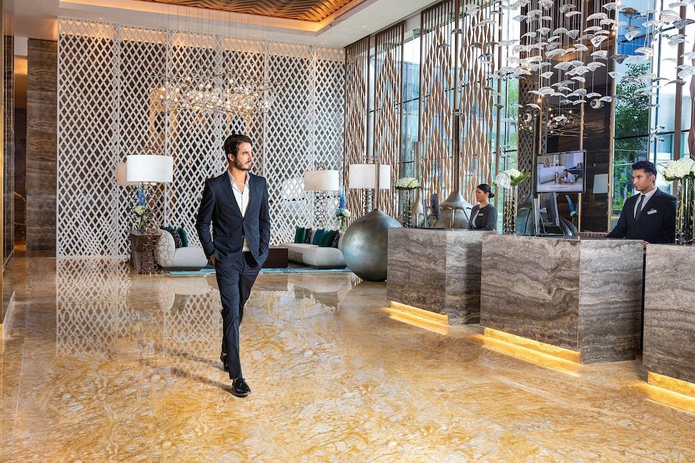 Al Jaddaf Rotana Suite Hotel 2