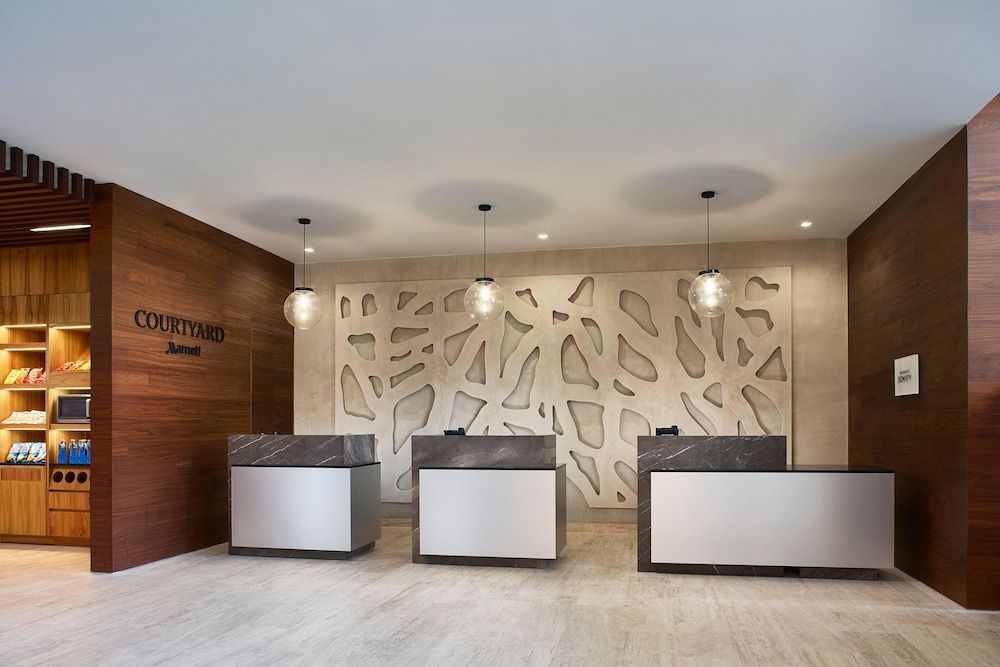 Courtyard By Marriott Merida Downtown 2