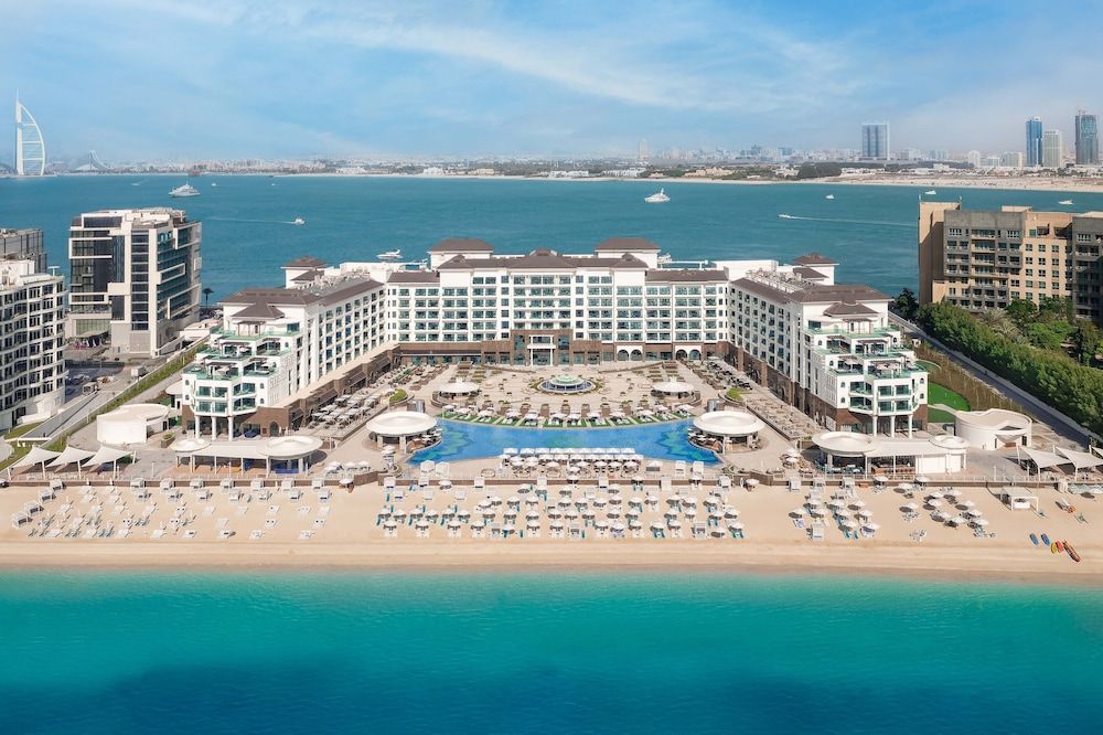Taj Exotica Resort & Spa, The Palm Dubai 1