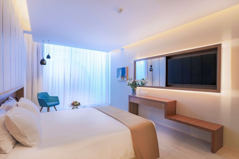 Radisson Beach Resort Larnaca 3