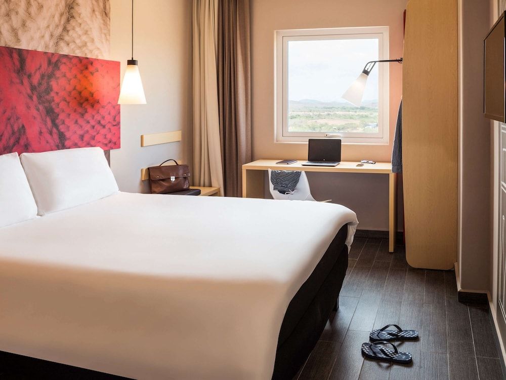 ibis Mazatlan Marina 2