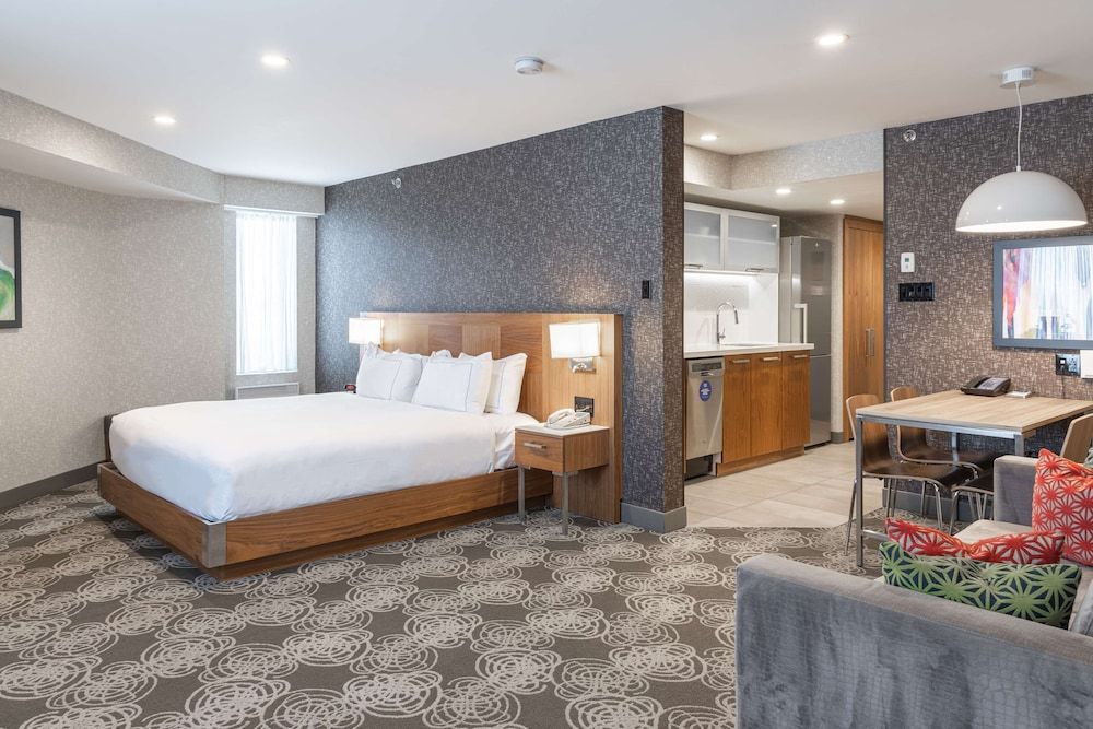Hilton Montreal Laval 4 estrellas en Montréal