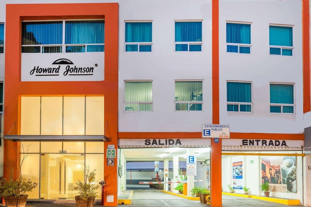 Howard Johnson Leon Avenida 3 estrellas en León