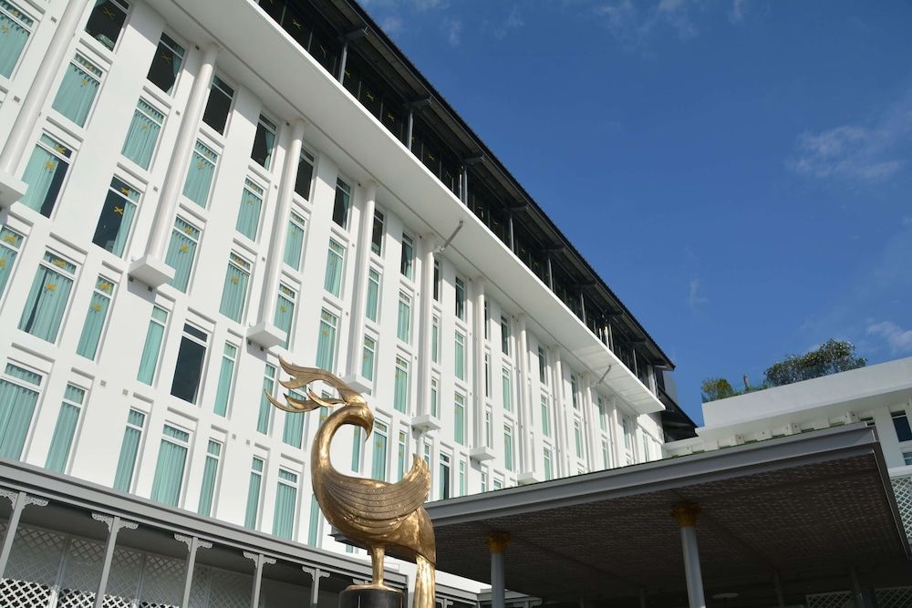 Ramada Plaza by Wyndham Chao Fah 5 estrelas em Cidade Phuket