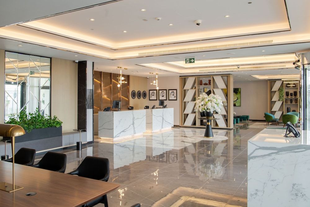 Damac Hills 2 Hotel, an Edge by Rotana 3 estrellas en Dubái