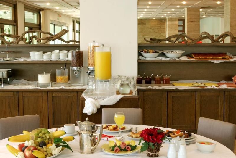 Antonios 4 estrelas em Olympia