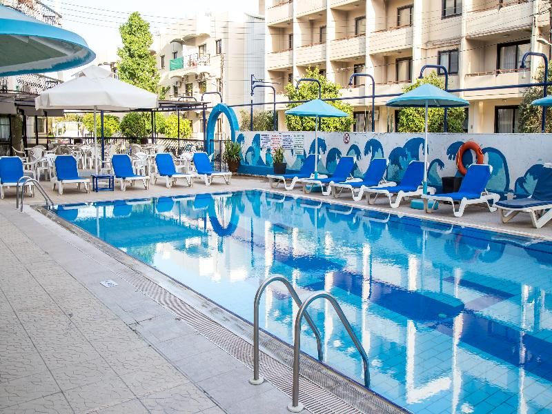 Cactus 2 estrelas em Larnaka