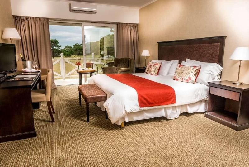 Howard Johnson Hotel & Conv Ctr Madariaga - Cariló 2