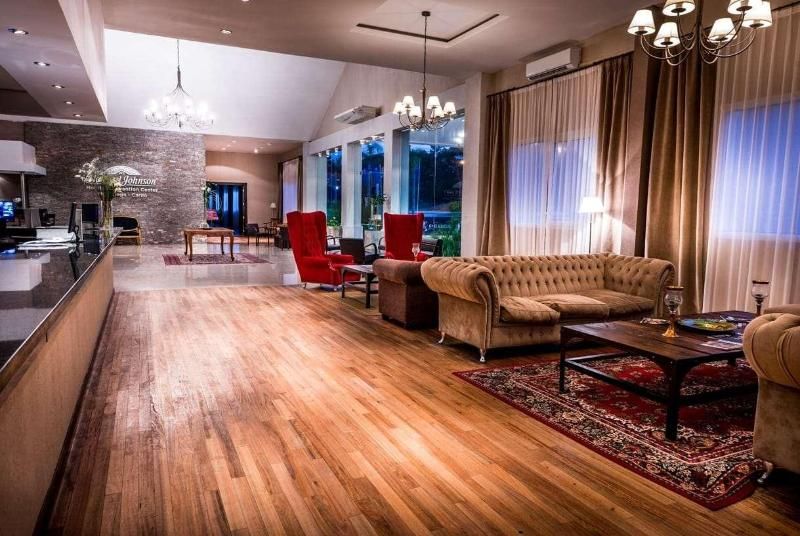 Howard Johnson Hotel & Conv Ctr Madariaga - Cariló 3 estrellas en Cariló