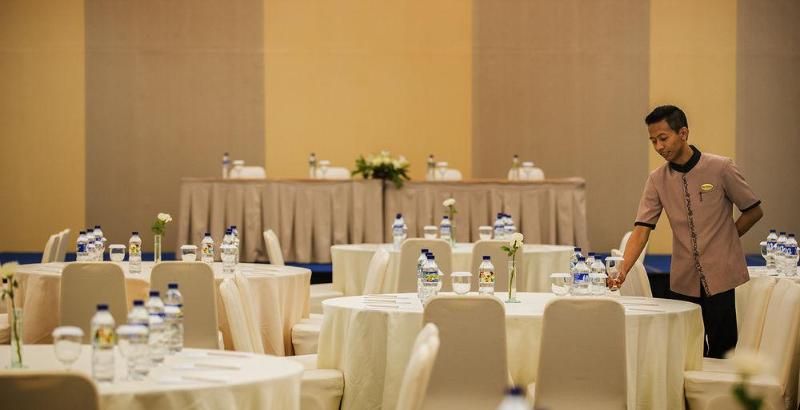 Howard Johnson by Wyndham Pekalongan Indonesia 2