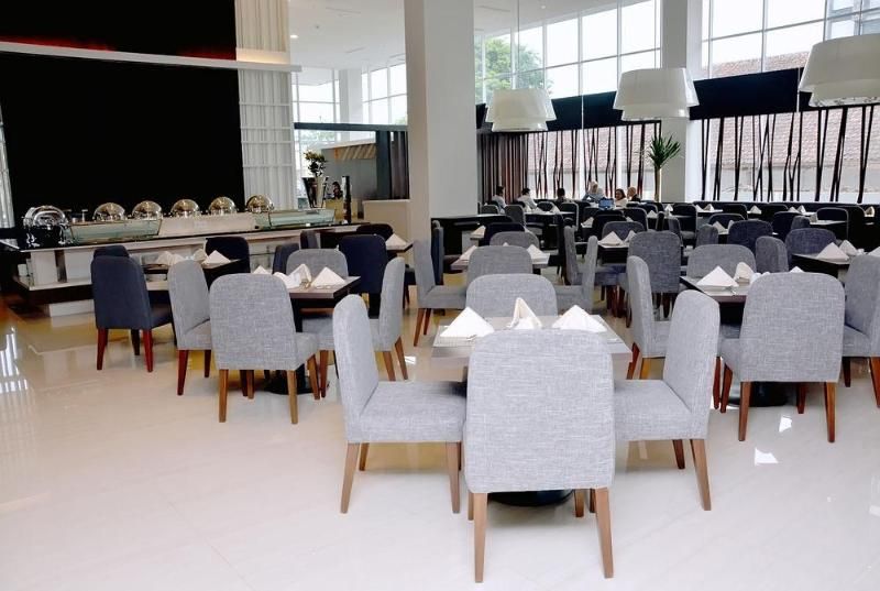 Howard Johnson by Wyndham Pekalongan Indonesia 3