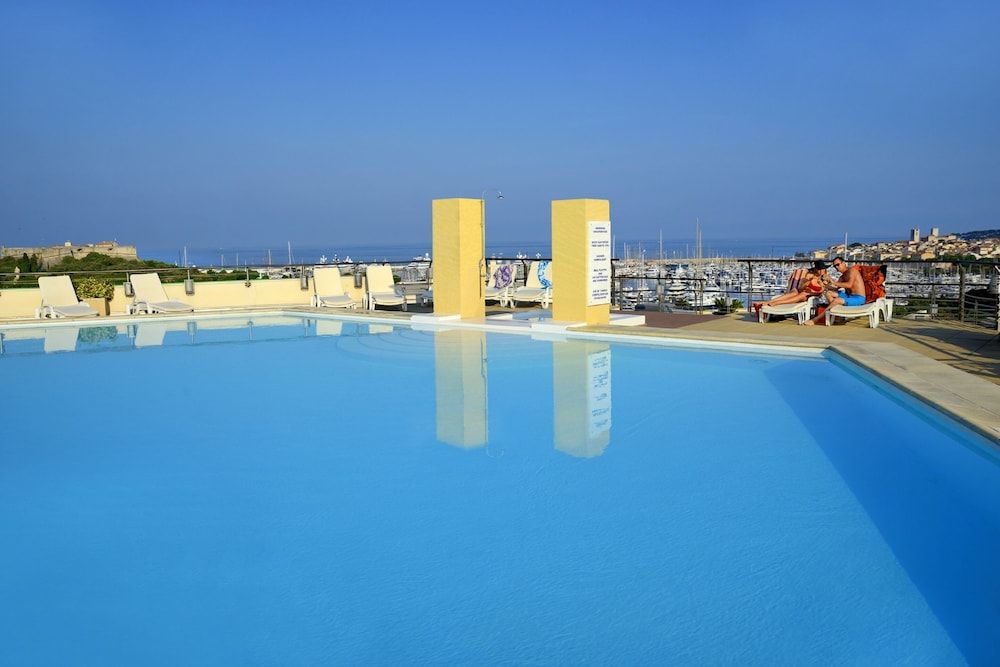 Residéal 4 estrellas en Antibes