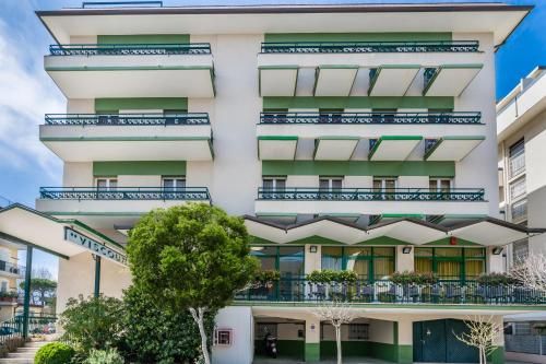 Hotel Viscount 2 estrellas en Riccione