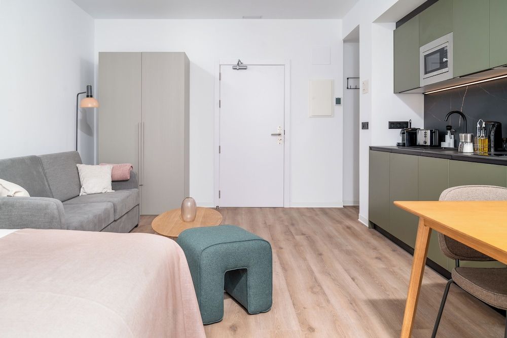 limehome Valencia Carrer d’Antonio Ferrandis 2