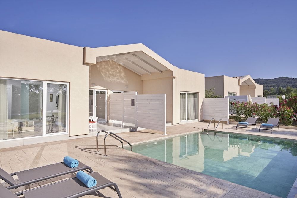 Sandy Villas Resort 3