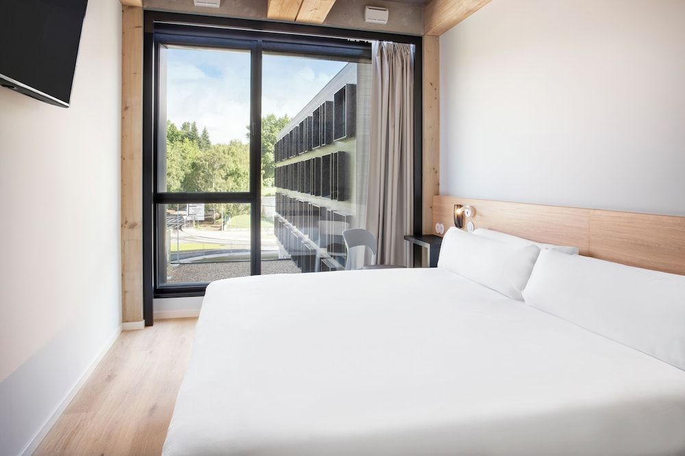 B&B HOTEL Guimarães 1